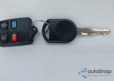 2010 Ford Focus Se z USA, uszkodzony, nr VIN 1FAHP3FN2AW131504